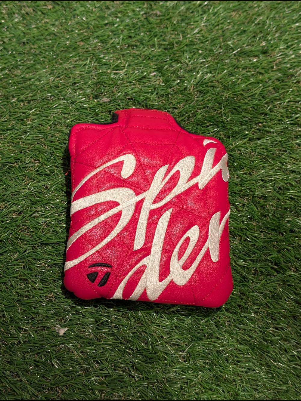 TaylorMade Red Spider Putter Cover